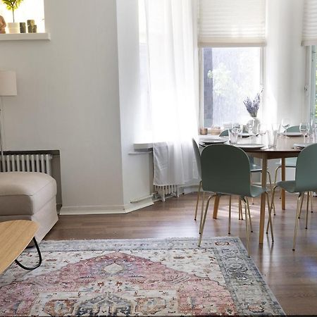 2Ndhomes City Center 2Br Apartment By The Finnish National Theatre With Balcony And Park View Helsinki Exterior photo